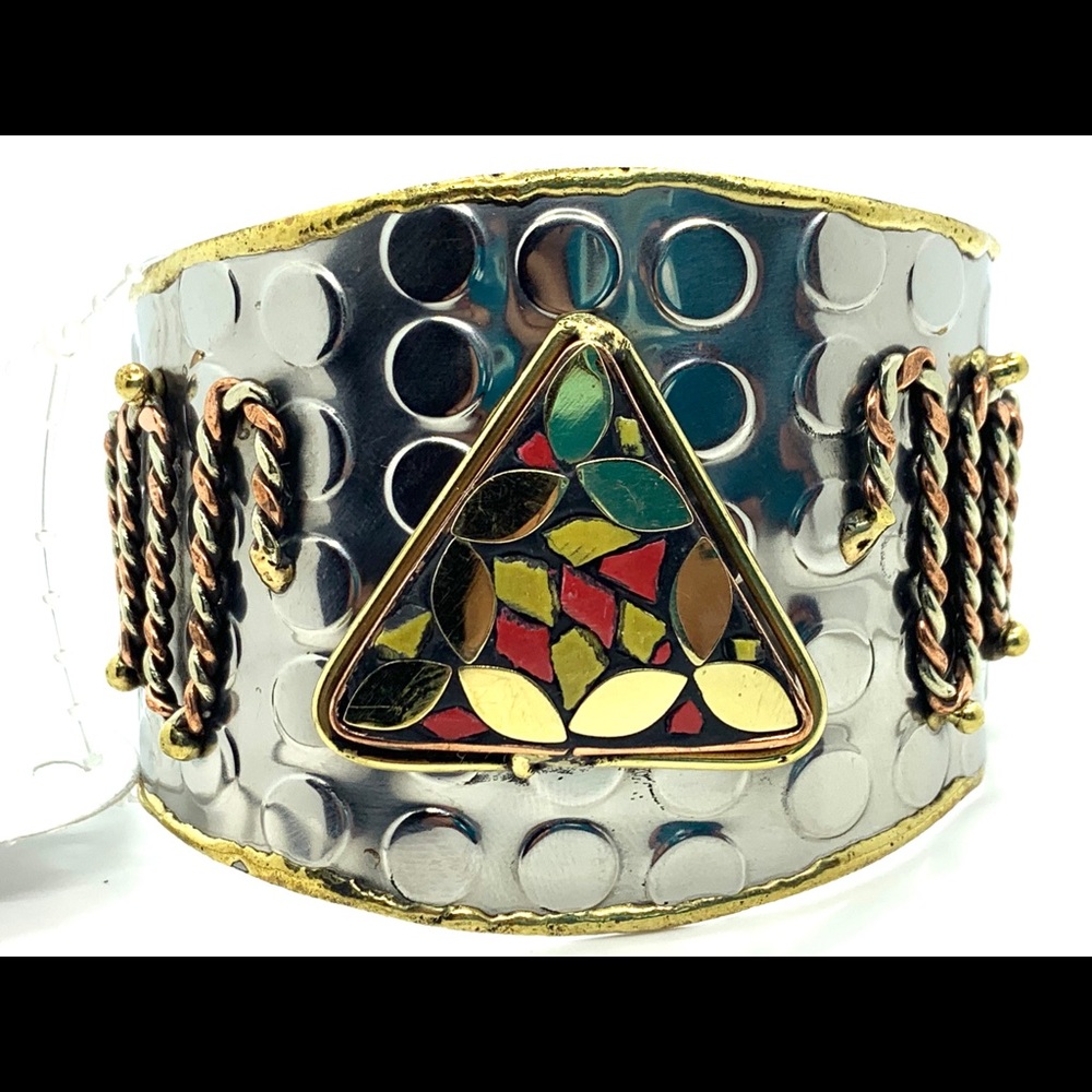 WESTERN MOSAIC TRIANGLE ACCENTED TRI-TONE CUFF